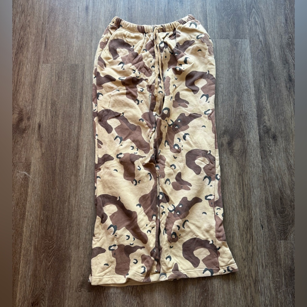 Elwood Desert Camouflage Print Relaxed Fit Sweatpants